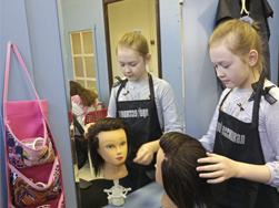 31 октября учащиеся 4Б класса школы №65 посетили  «КиндерГрад»  - детский город профессий 